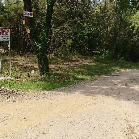 Vikendica Welcoming House With Ac In The Forest Region And 700 M To The Kampor