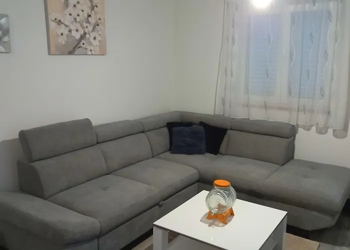 度假居 Welcoming House With Ac In The Forest Region And 700 M To The Kampor